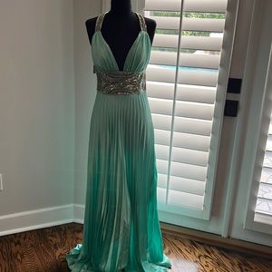 Teal gorgeous dress 👗